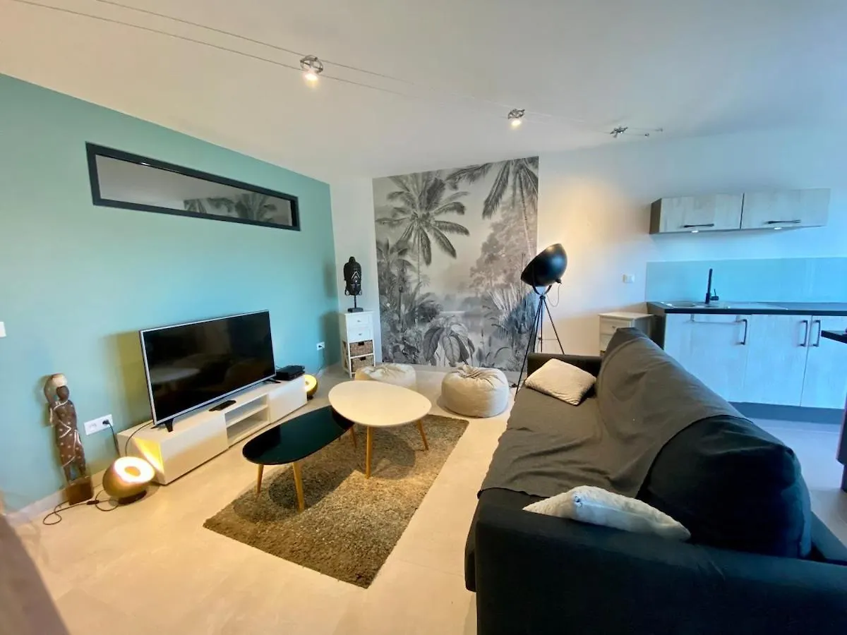 Apartment In Residence With Pool Куль-де-Сак 0*,  Сен-Мартен/Синт-Мартен